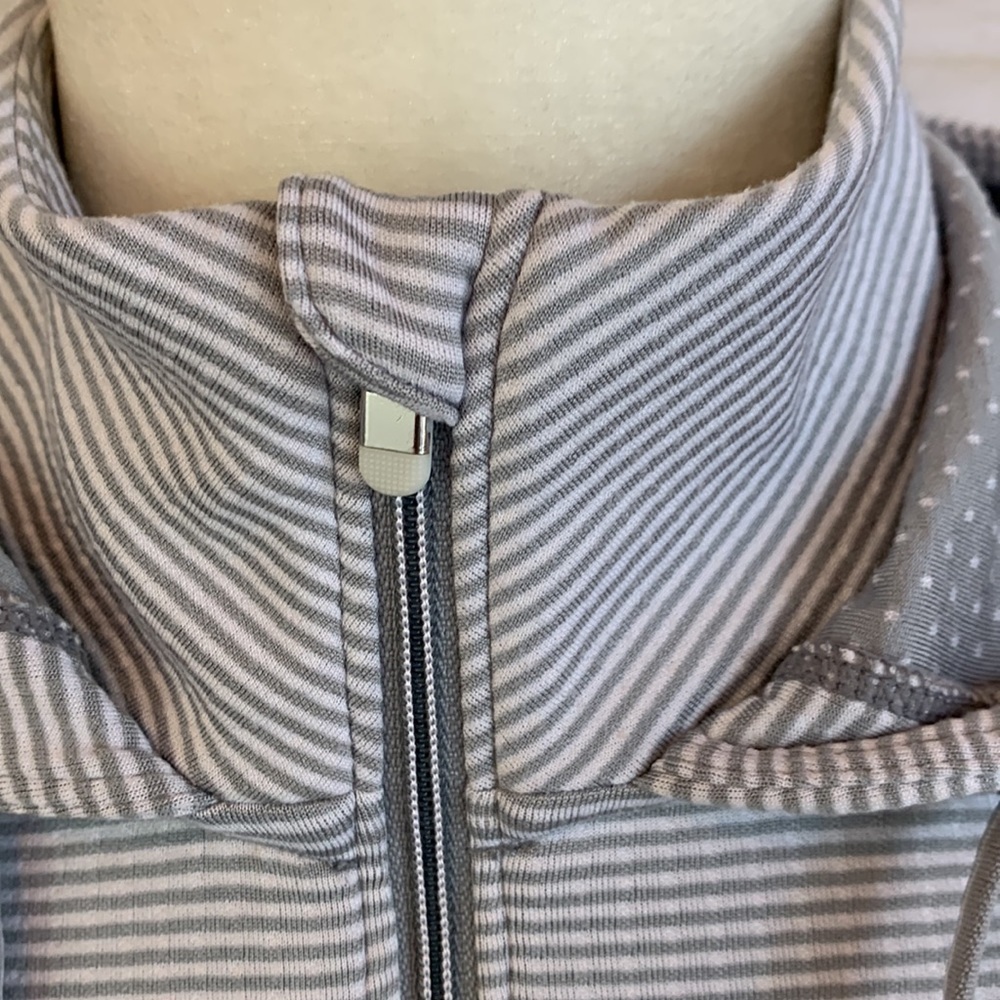 Athleta Quarter Zip Jacket - Picture 4 of 11